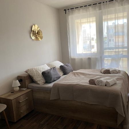 Montana Apartman 米什科尔茨 外观 照片